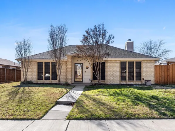 828 Arbor Downs Dr, Plano, TX 75023