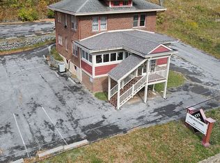 3029 E Cumberland Rd, Bluefield, WV 24701