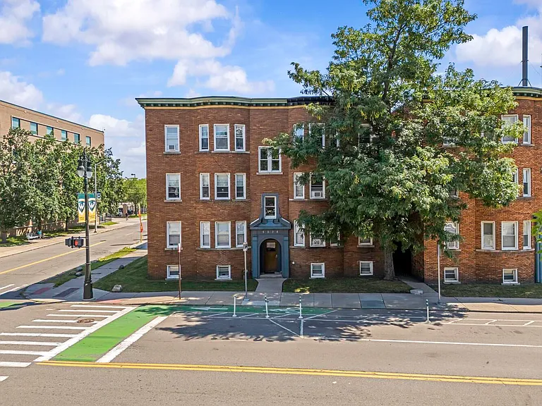 The Sherman Apartments — Photo 11