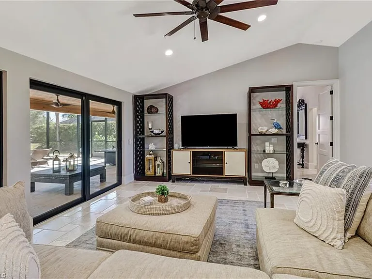 28567 Clinton Ln — Photo 4