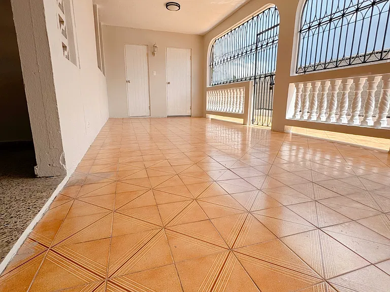 CALLE 5 Urb. Santa Monica #P34 — Photo 2