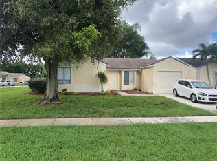 18966 Cloud Lake Cir, Boca Raton, FL 33496