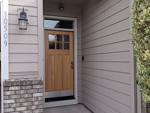2nd image of 10509 NE 109th Ct