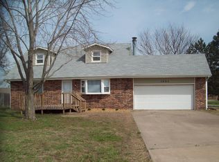 1402 N Meeker Ct, Rose Hill, KS 67133