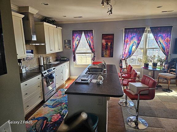 5th image of 540 Nursery Rd