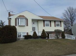 212 Somerdale Rd, Voorhees, NJ 08043