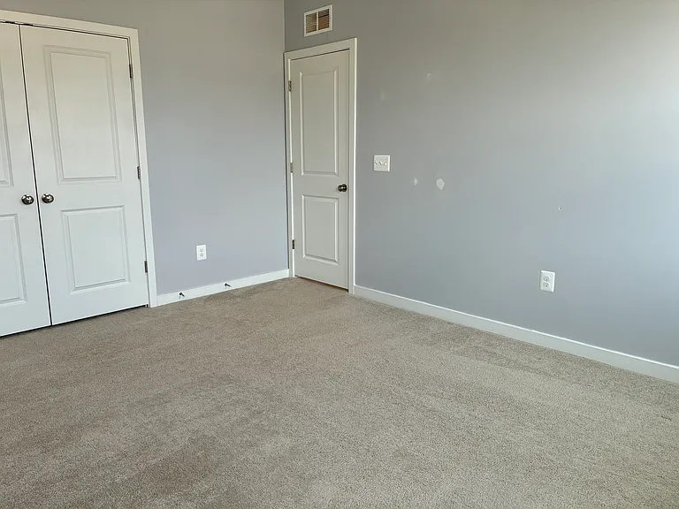 2062 Whithorn Hl — Photo 36