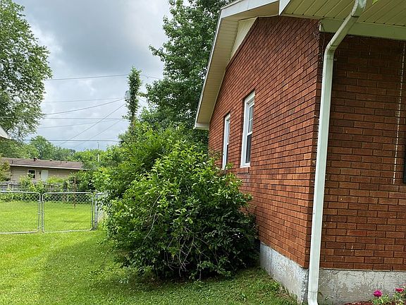 4th image of 239 Alvey Dr