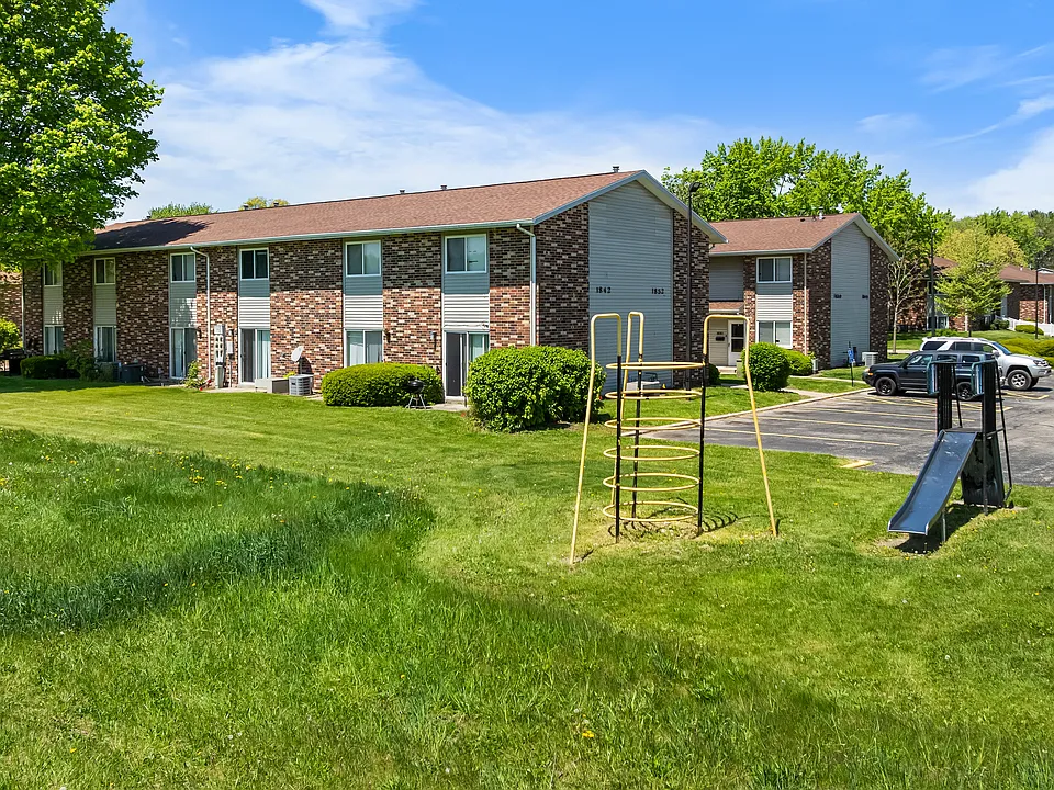Westgate Manor Apartments