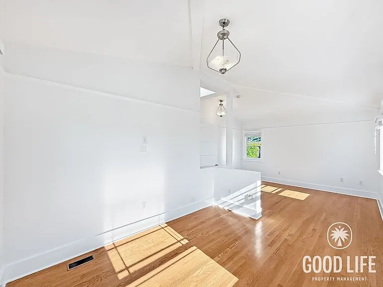 3659 Alabama St — Photo 15