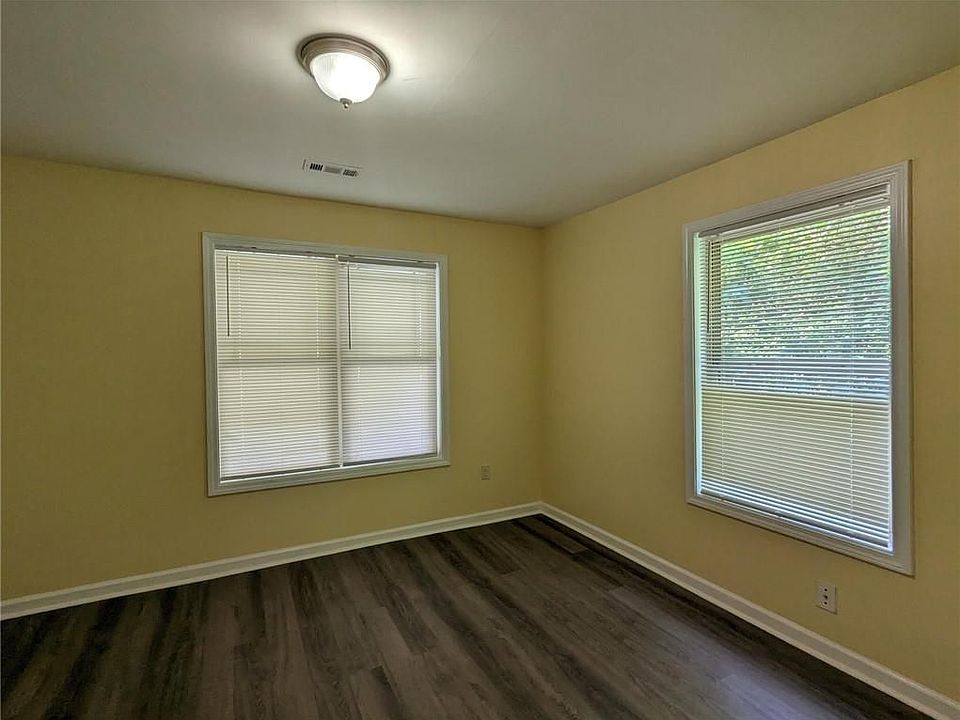 2726 White Oak Dr Decatur GA Zillow