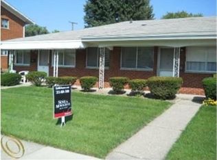 23016 Kelly Rd, Eastpointe, MI 48021