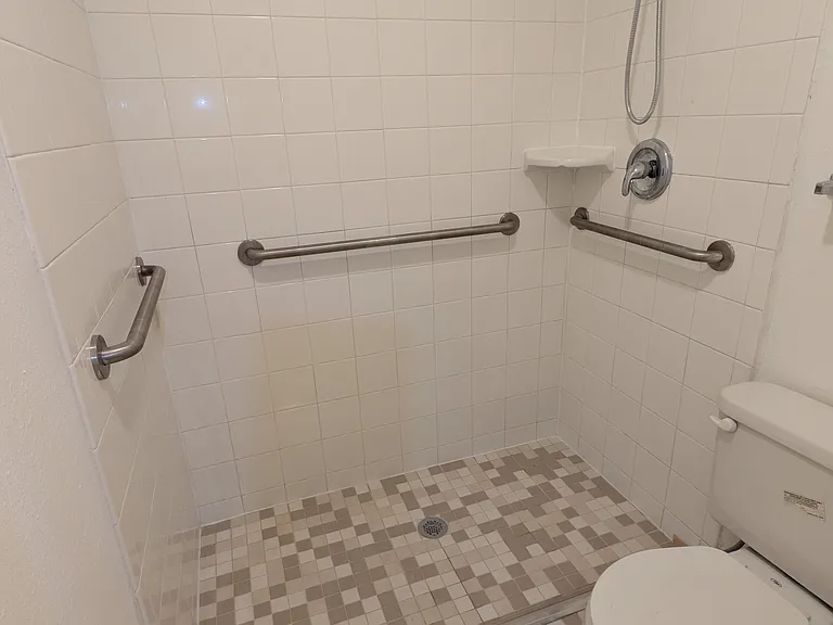 9202 Proclamation Dr — Photo 21