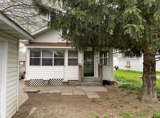 145 Hayes St SW, Cedar Rapids, IA 52404