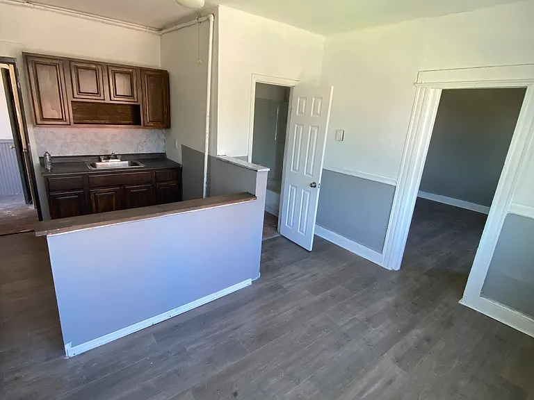 749 Arctic St #9 — Photo 1