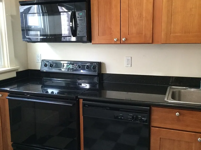 2031 N Watts St #8 — Photo 26