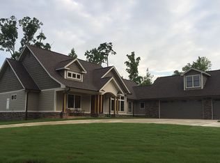 184 Wildwood Dr, Grenada, MS 38901
