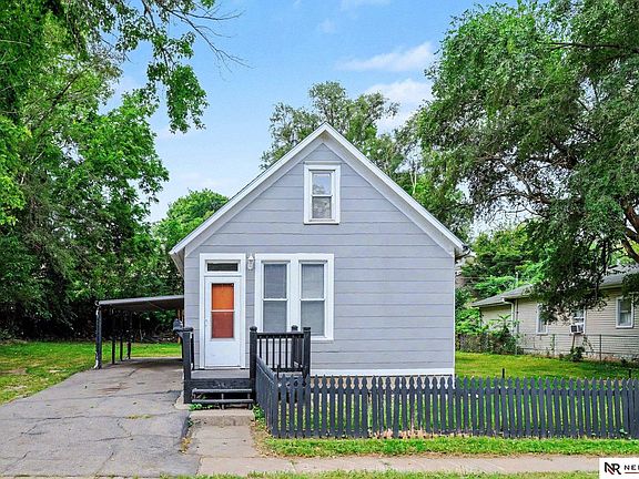 3rd image of 2531 Washington St