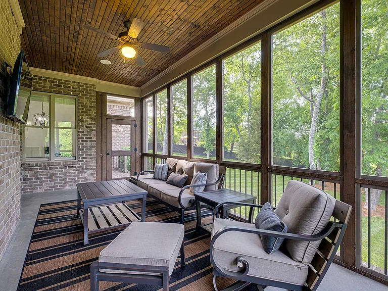 8231 Glover Dr — Photo 39