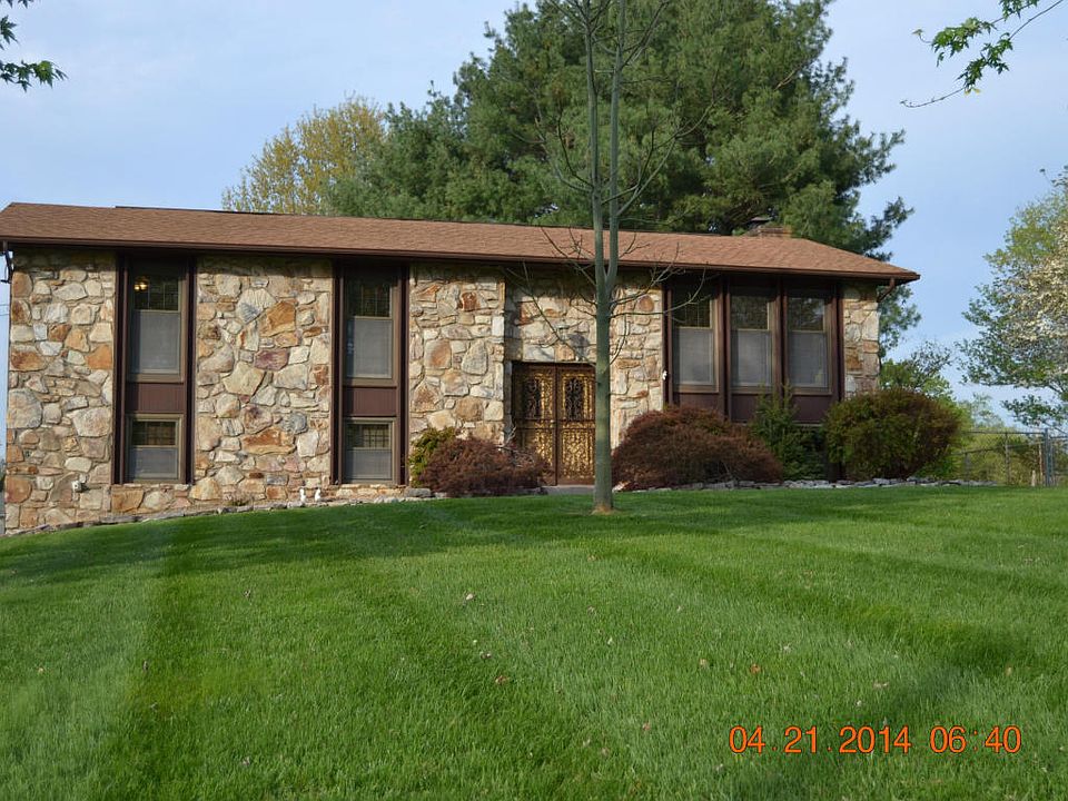 1st image of 7108 Brickey Ln
