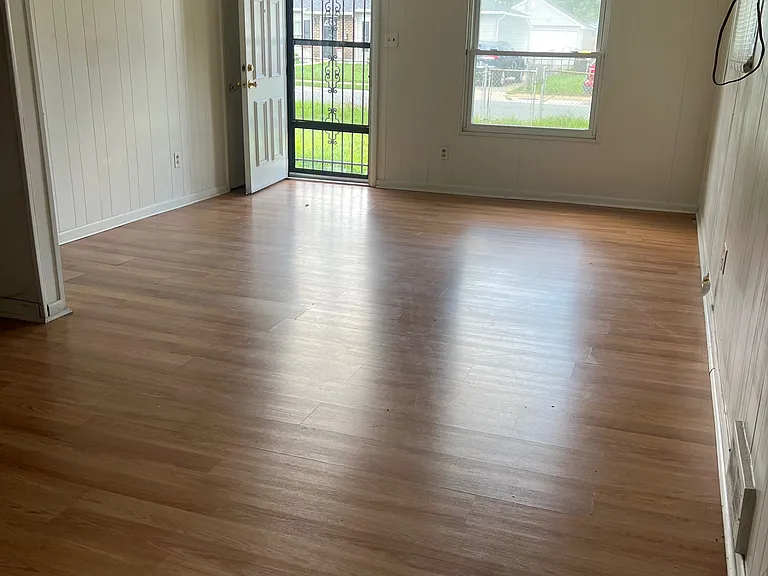 130 Donhaven Dr — Photo 3