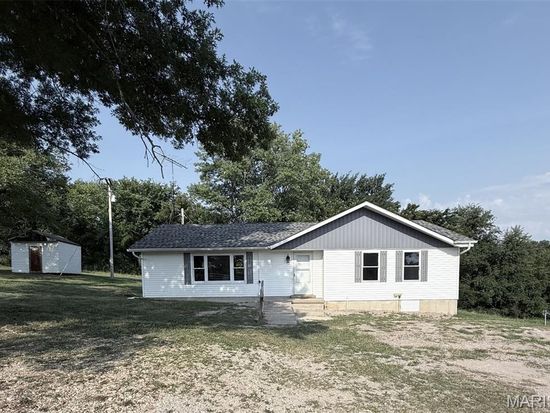 2683 Ridge Rd, Sullivan, MO 63080