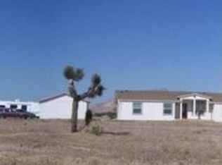 9092 61st St W, Mojave, CA 93501