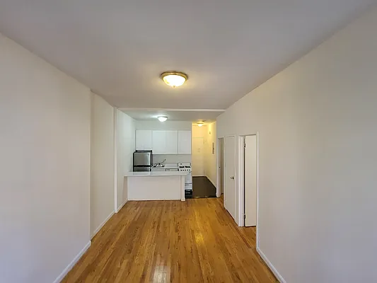 Rented by ONE Manhattan Real Estate | media 12