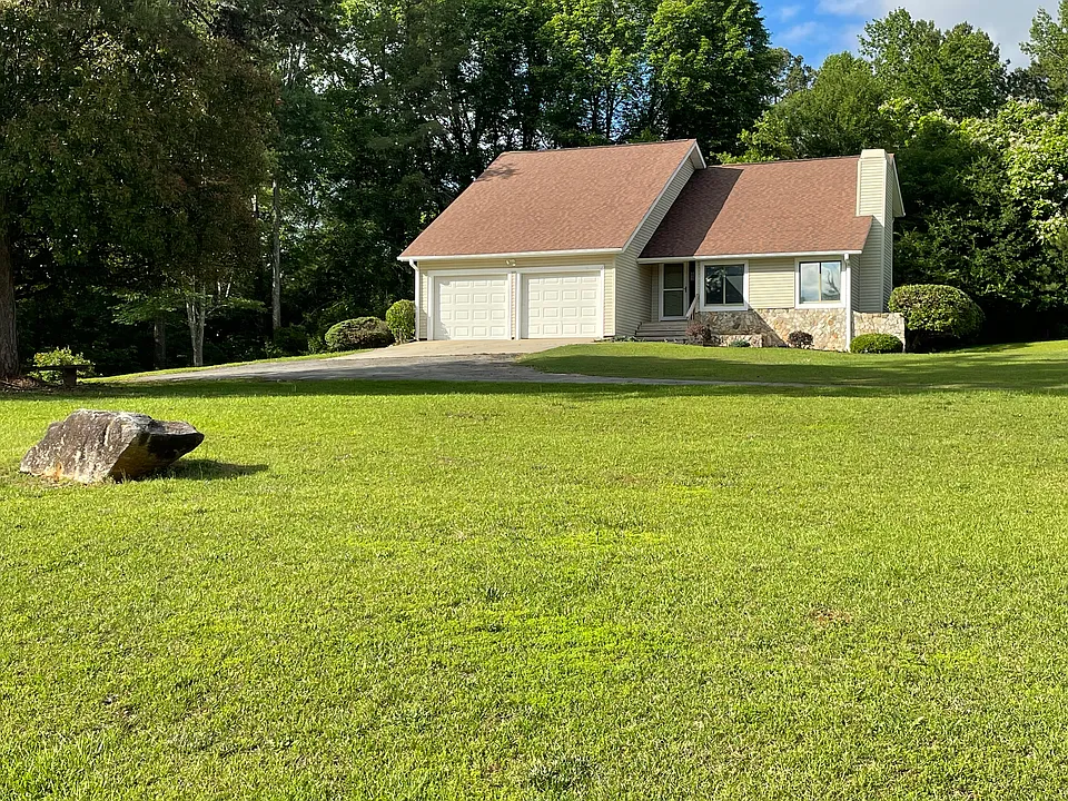 101 Knossus Ct