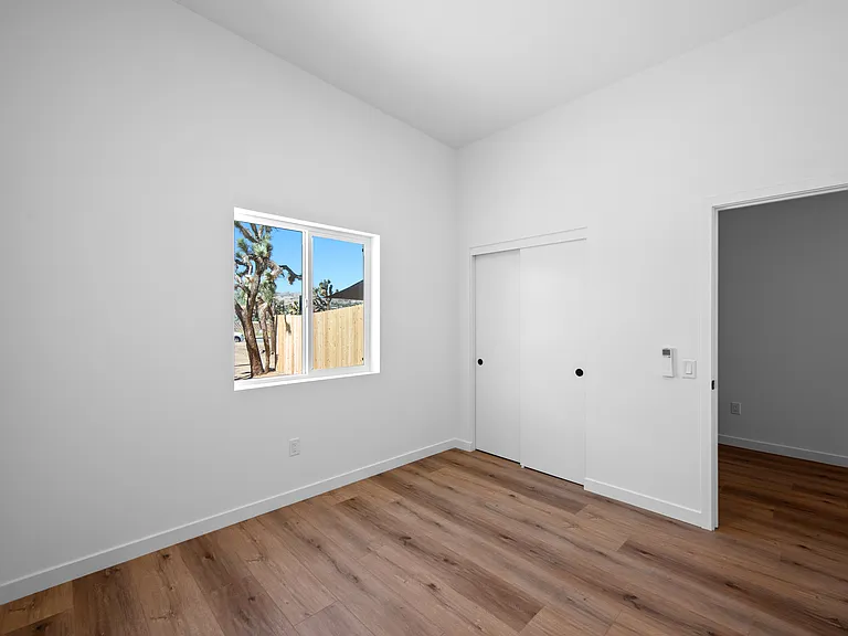 58122 Caliente St #1 — Photo 15