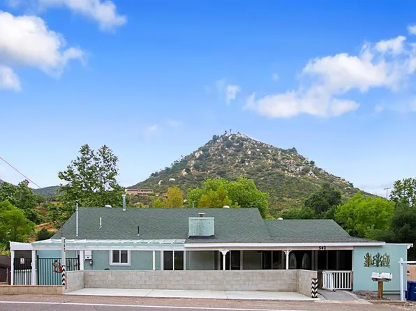 542 Harbison Canyon Rd, El Cajon, CA 92019