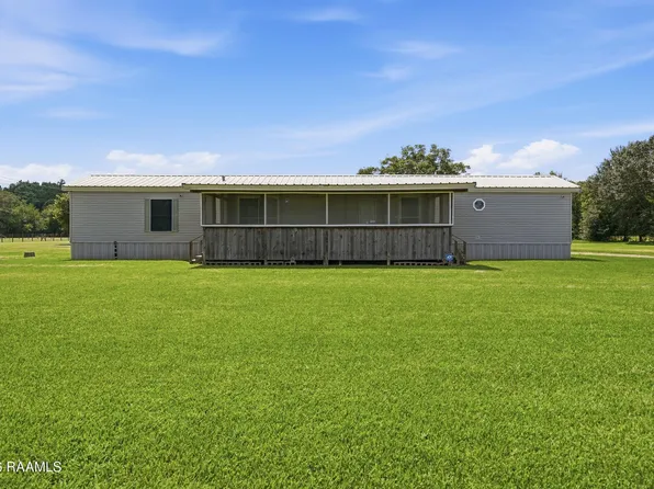 239 Canadian Ln, Church Pt, LA 70525