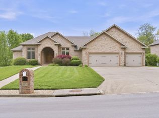 4202 Buttonwood Dr, Nixa, MO 65714