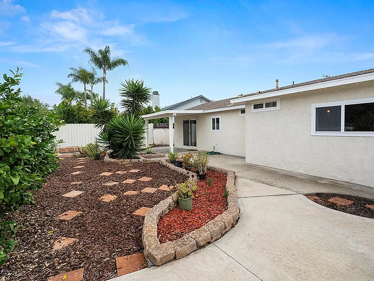 4148 Cole Way — Photo 31
