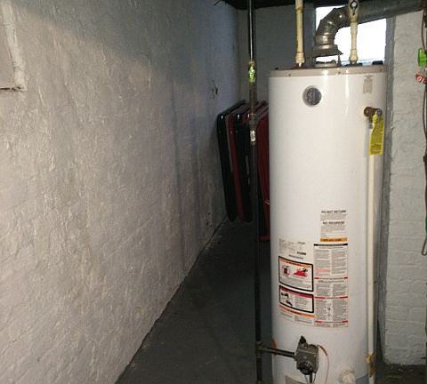 4th image of 10711 Grantwood Ave