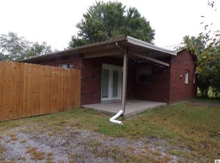 4434 Schneidman Rd, Paducah, KY 42003