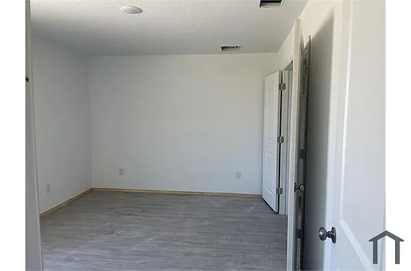 Building Photo - 7202 Tides Trl #1