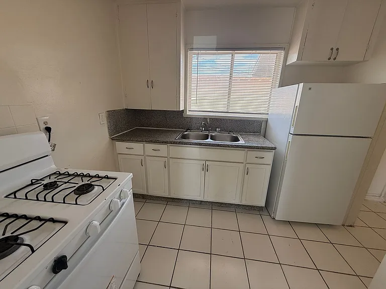 66435 Desert View Ave — Photo 2