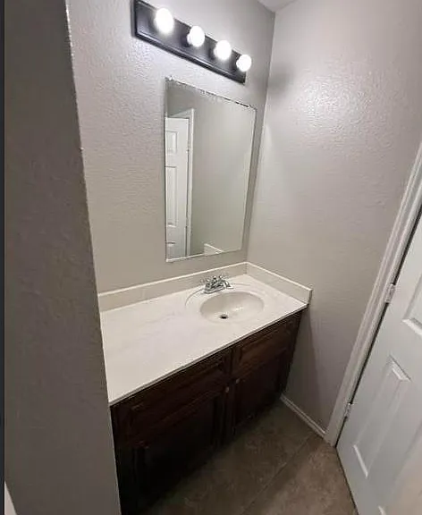 Unit Photo