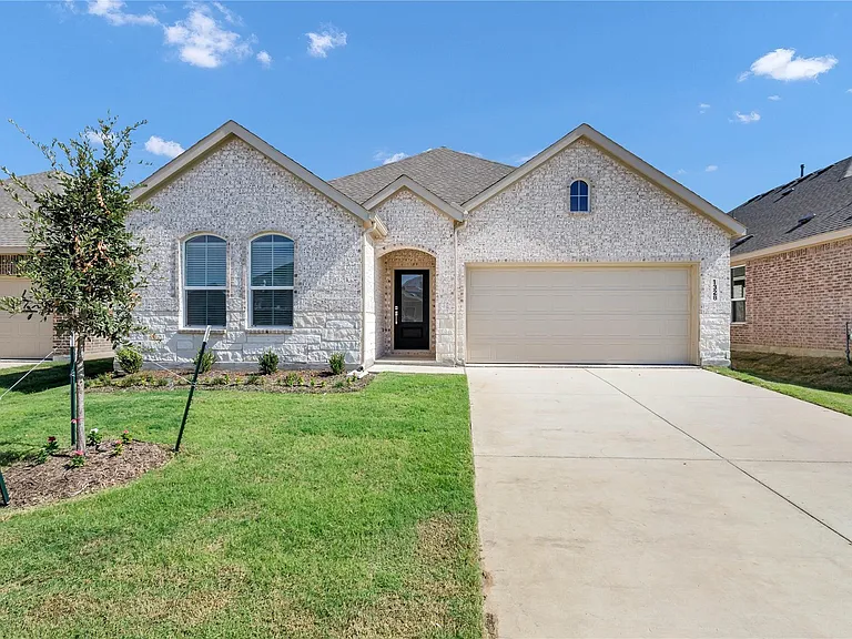 1328 Francesca Dr — Photo 1