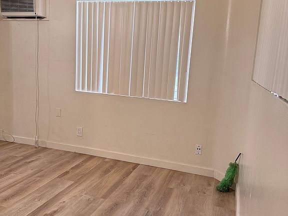 2nd image of 15163 Sherman Way APT 7A