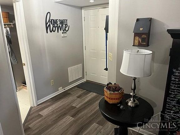 3rd image of 4441 N Shore Dr APT 204