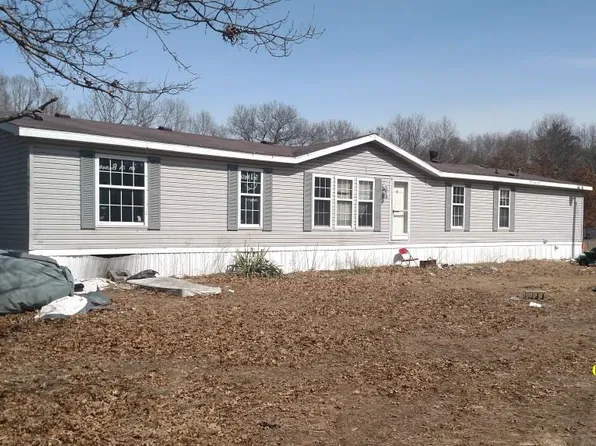 2490 Dane St, Gowen, MI 49326