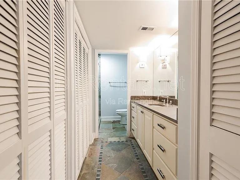 82 Montre Sq NW — Photo 21
