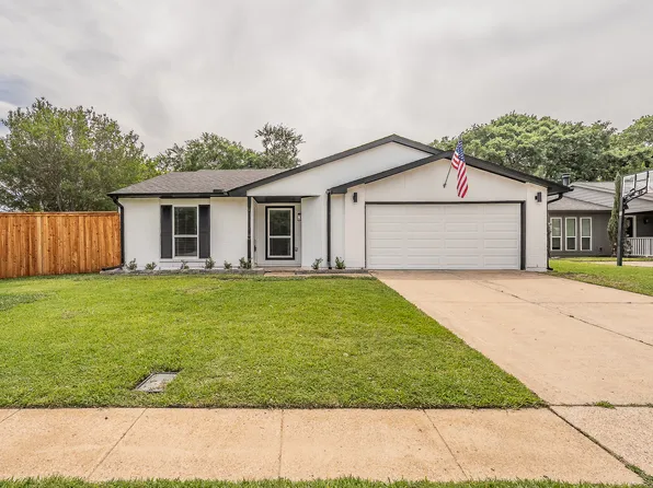 309 Westover Dr, Euless, TX 76039