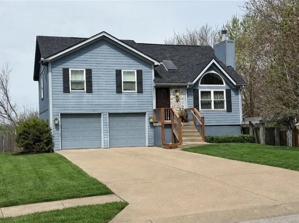 8254 NE 112th St, Kansas City, MO 64157