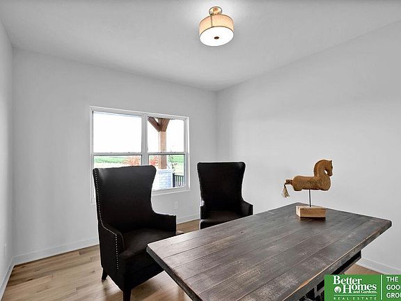 5th image of 10212 S 191st St