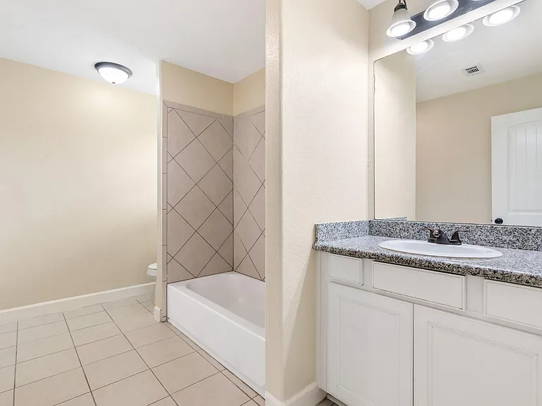 328 Country Crossing Cir — Photo 27