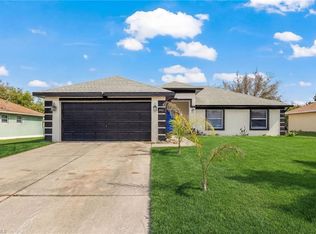 442 Willowbrook DR, LEHIGH ACRES, FL 33972