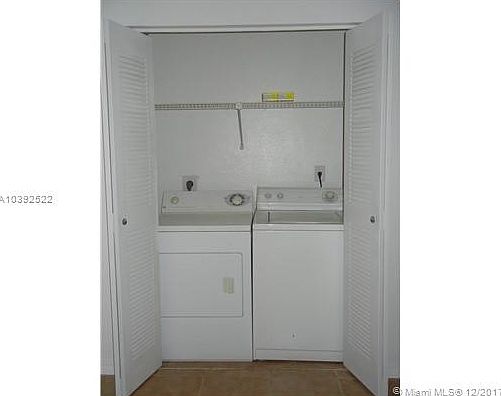 4th image of 3450 Pinewalk Dr N APT 411
